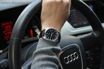 Jednoduché hodinky pre človeka automatickom vietor pohyb zobraziť na zadnej black dial a koženým remienkom náramkové hodinky ležérne pánske hodinky