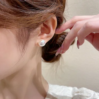 Luxusné 2022 Nový kórejský Pearl Stud Náušnice pre Ženy, Dievča Jednoduché Malé Náušnice Strany Šperky